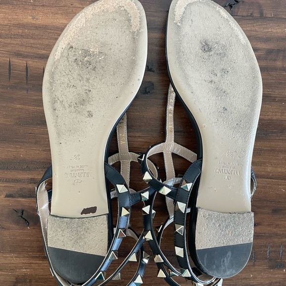 Valentino Rockstud Flat Flip Flop - Picture 8 of 10